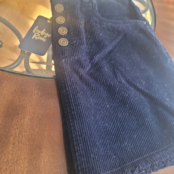 NEW NWT Indigo Rein Navy blue corduroy mini skirt, Women's/Juniors size 7,unworn - Picture 4 of 5